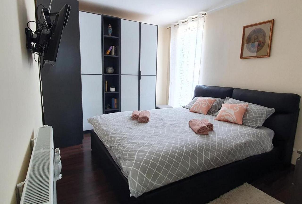 Apartments Tb โพราต ภายนอก รูปภาพ