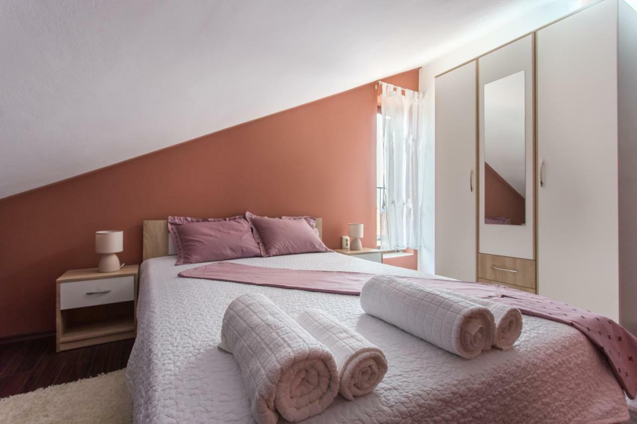 Apartments Tb โพราต ภายนอก รูปภาพ