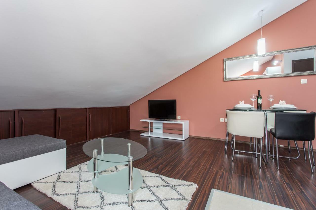 Apartments Tb โพราต ภายนอก รูปภาพ